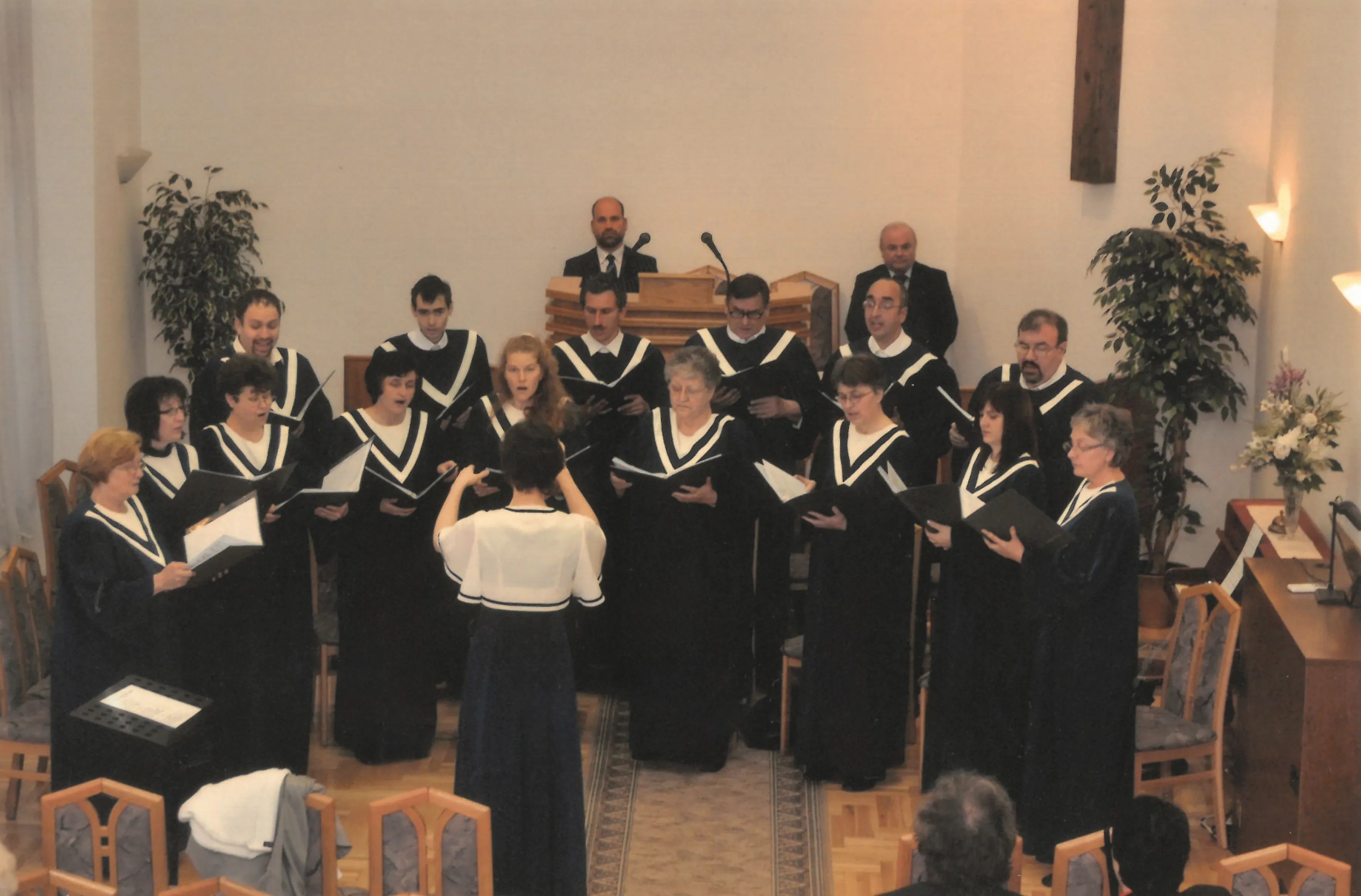 004 2010.04.16 Advent kamara korus husvet