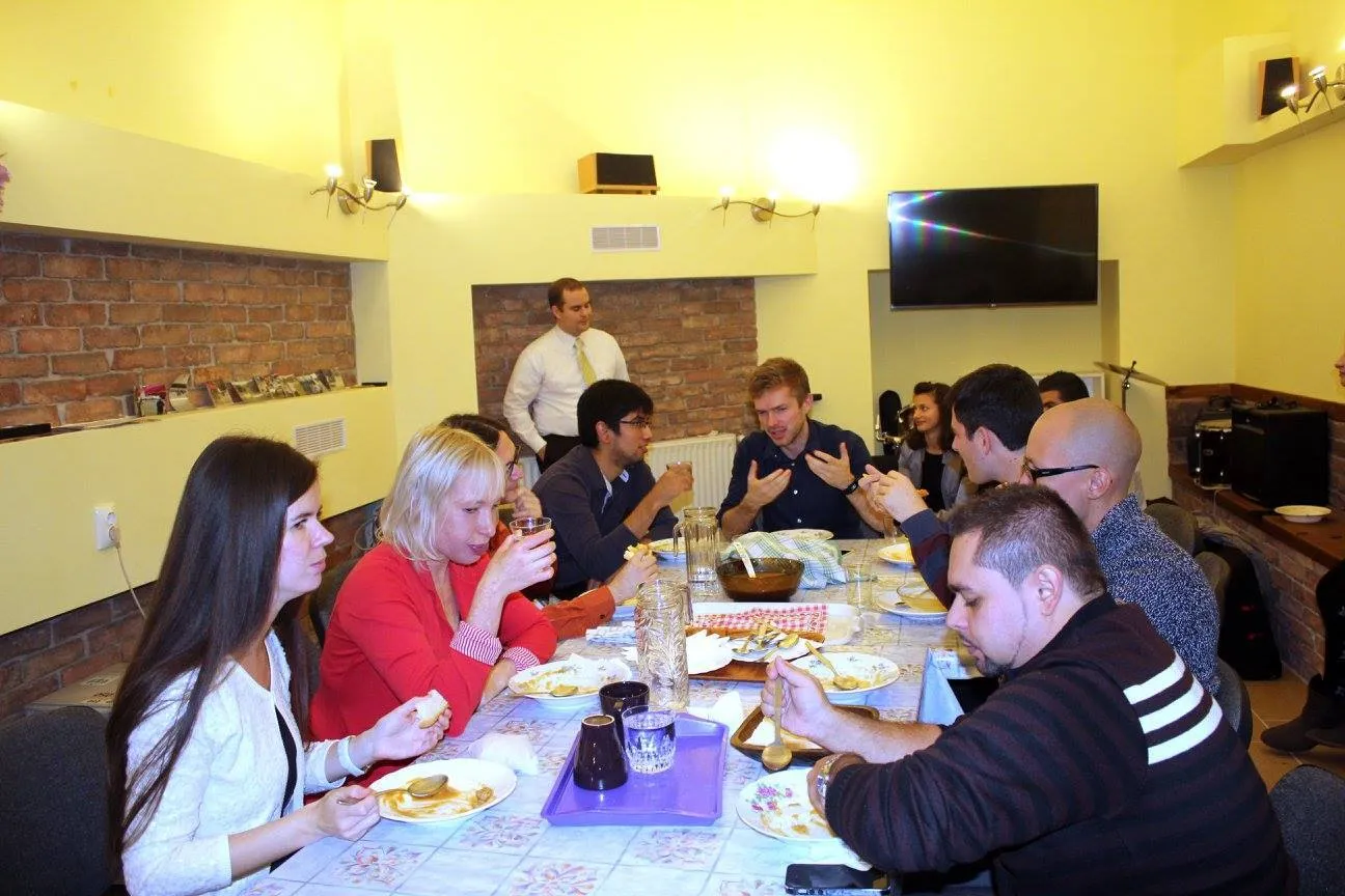 459774786 2217410761967669 79387230837502989 n